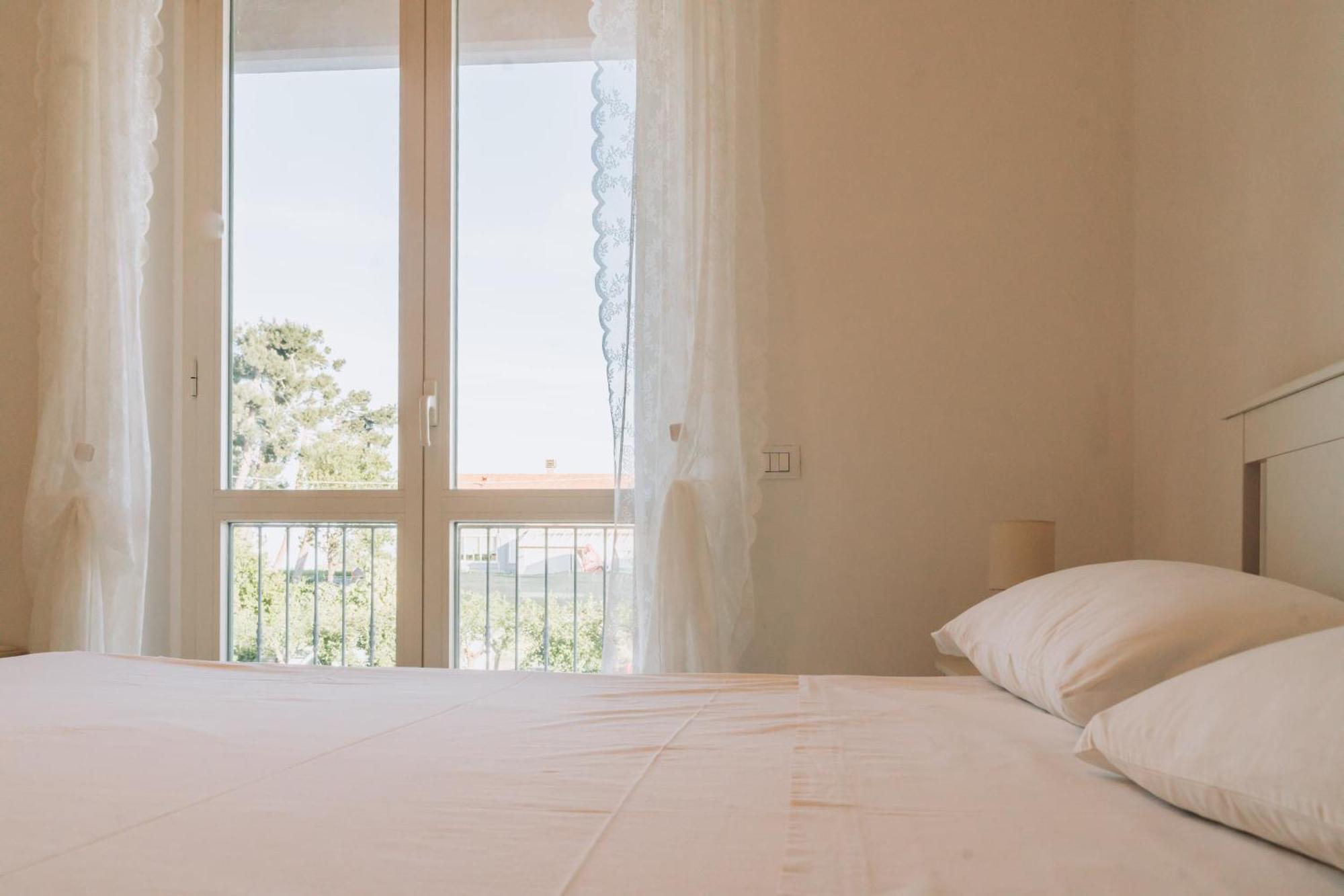 קמראנו Rediesis Apartments מראה חיצוני תמונה