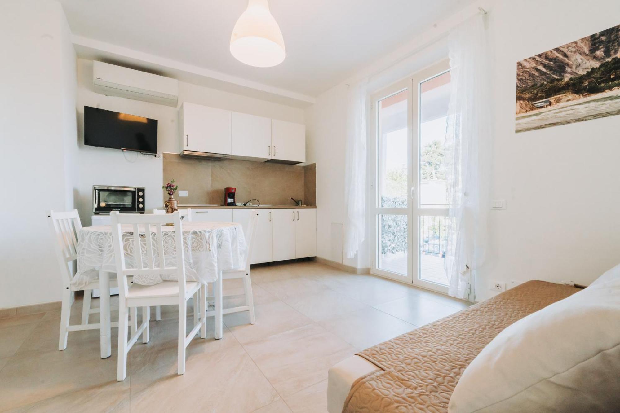 קמראנו Rediesis Apartments מראה חיצוני תמונה